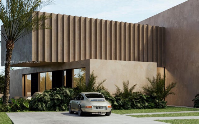 2 of 28 - 2010 Ne 196th Ter, North Miami Beach, FL