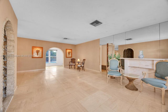 3 of 29 - 5025 Sw 90th Ct, Miami, FL