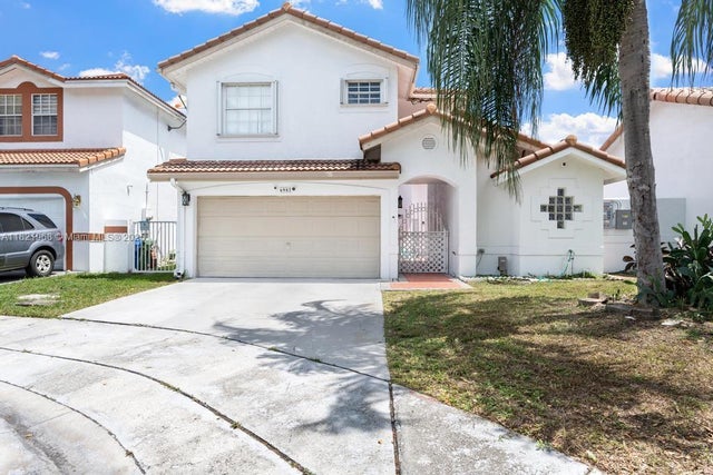 2 of 59 - 6987 Charlotte Ct, Margate, FL