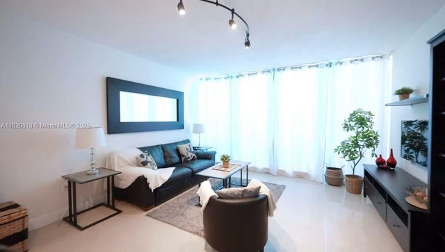 2 of 13 - 3505 S Ocean Dr 411, Hollywood, FL