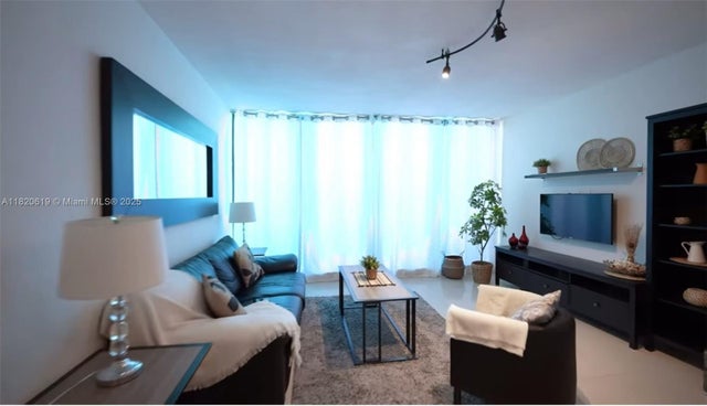 3 of 13 - 3505 S Ocean Dr 411, Hollywood, FL