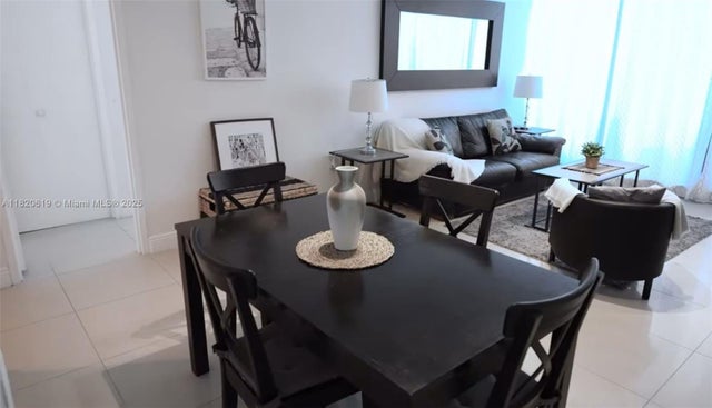 4 of 13 - 3505 S Ocean Dr 411, Hollywood, FL