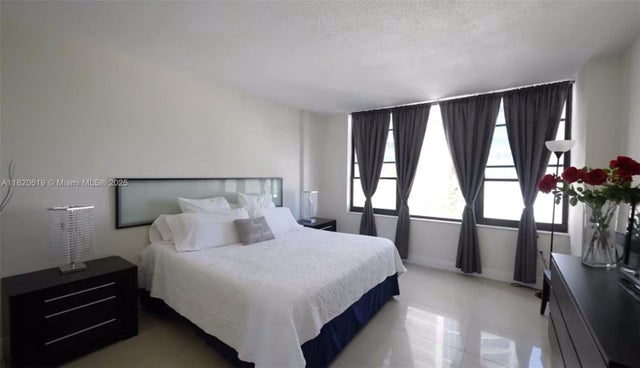 5 of 13 - 3505 S Ocean Dr 411, Hollywood, FL