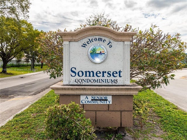 2860 Somerset Dr 210k, Lauderdale Lakes