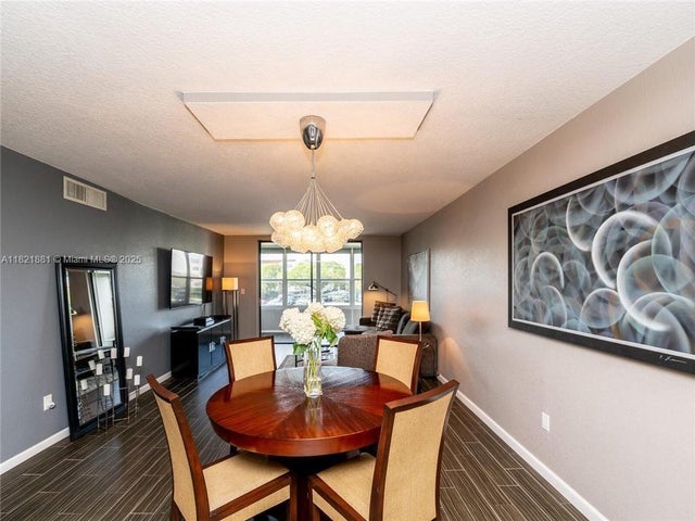 4 of 20 - 2860 Somerset Dr 210k, Lauderdale Lakes, FL