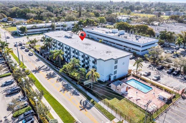 1 of 11 - 16450 Nw 2nd Ave 409, Miami, FL