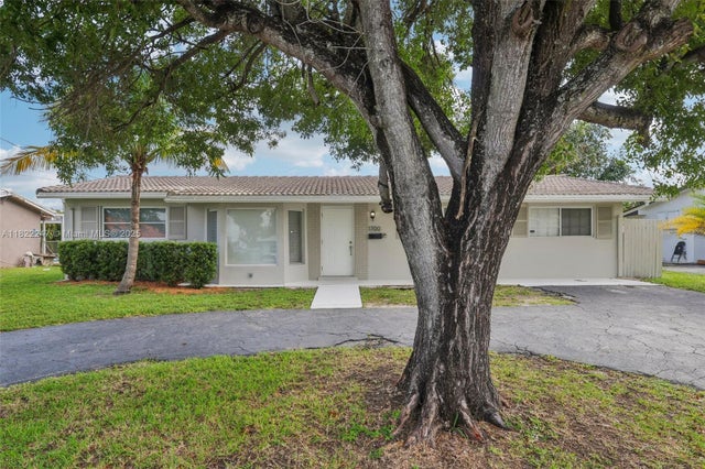 2 of 32 - 1700 Sw 5th Ave, Pompano Beach, FL
