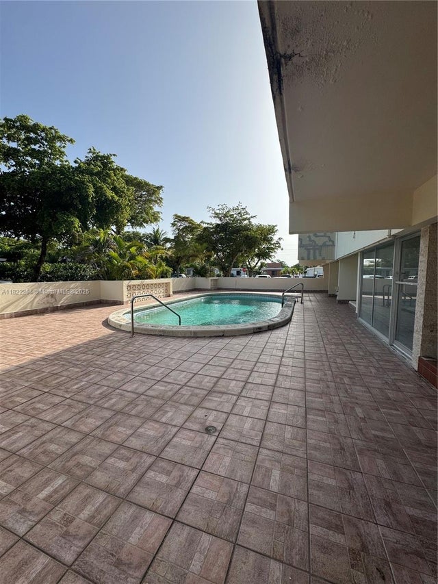 2 of 11 - 1225 Ne 124th St 46a, North Miami, FL