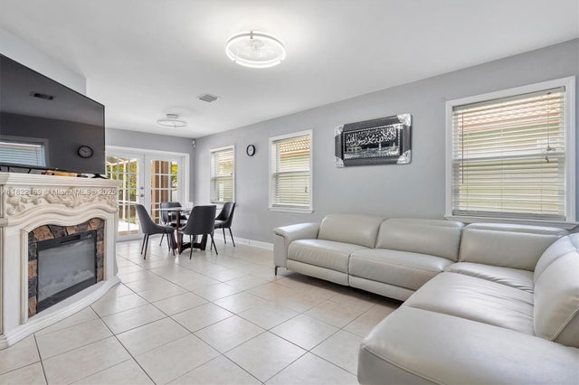 5 of 50 - 19257 Nw 14th St, Pembroke Pines, FL