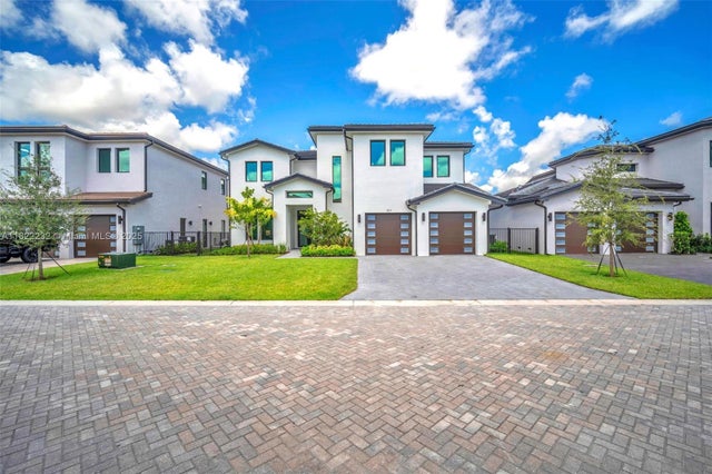 3 of 68 - 3511 Ashwood Cir S, Hollywood, FL