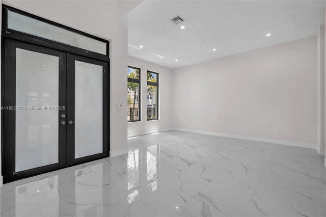 5 of 68 - 3511 Ashwood Cir S, Hollywood, FL