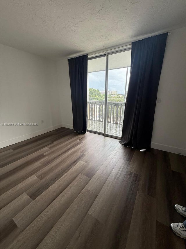 1 of 7 - 1475 Ne 125th Ter 511b, North Miami, FL