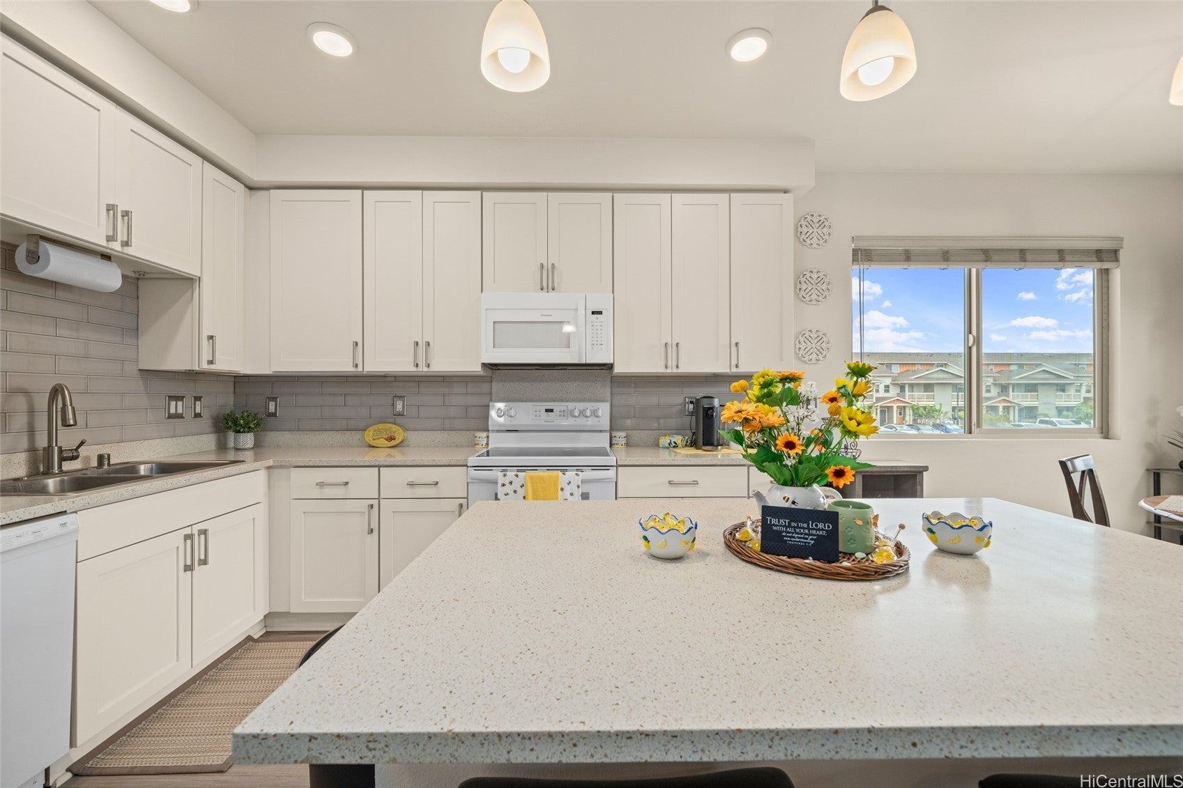 Photo of Listing #202514115