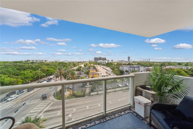 3 of 24 - 13499 Biscayne Blvd 703, North Miami, FL