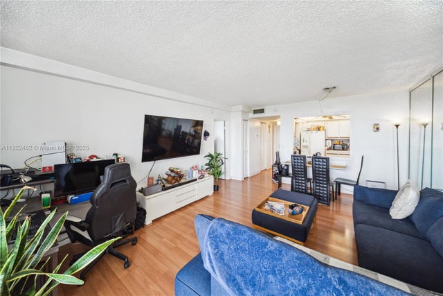 5 of 24 - 13499 Biscayne Blvd 703, North Miami, FL