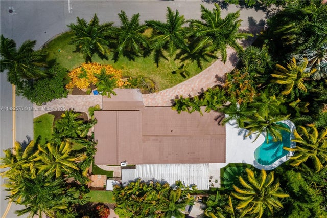 4 of 29 - 706 Nw 24th St, Wilton Manors, FL