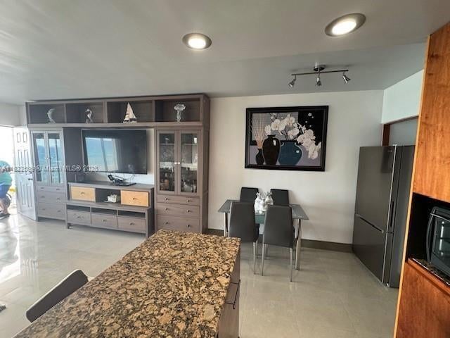 5 of 21 - 300 Oregon St 506, Hollywood, FL