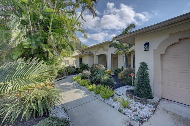 2 of 36 - 2530 Riviera Dr, Delray Beach, FL