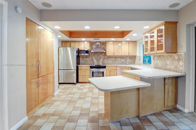 5 of 33 - 1531 Sw 67th Ter, Plantation, FL