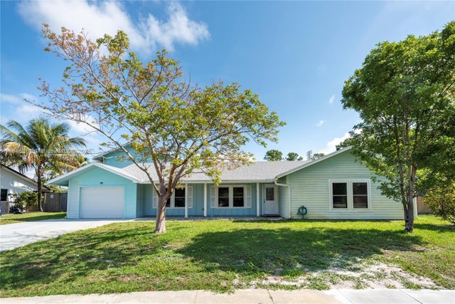 1 of 53 - 219 Bobwhite Rd, Royal Palm Beach, FL