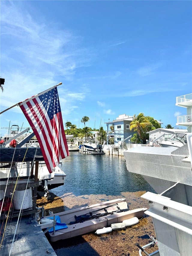 3 of 25 - 118 Burgundy Dr, Tavernier, FL