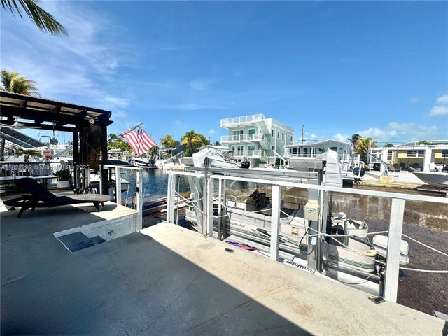 5 of 25 - 118 Burgundy Dr, Tavernier, FL