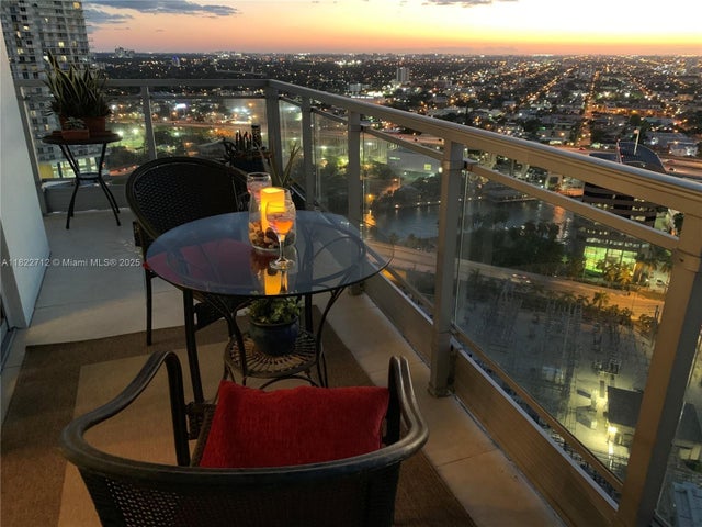 2 of 44 - 90 Sw 3rd St 3010, Miami, FL