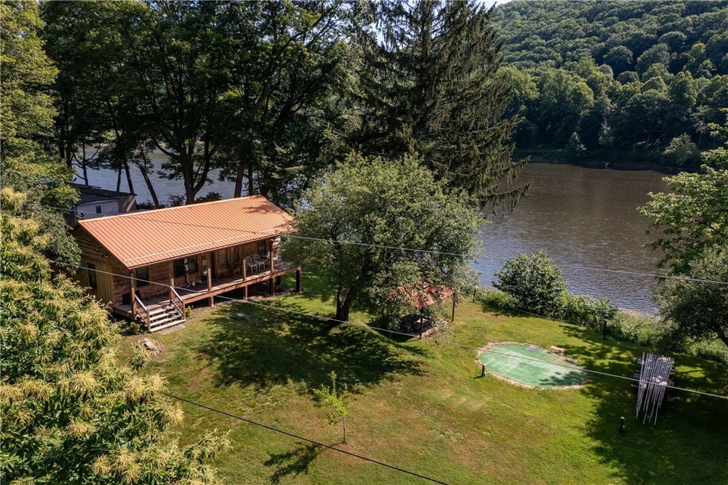 470 Truitt Road, Scrubgrass