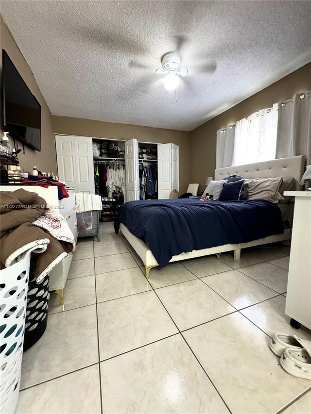 5 of 10 - 19729 Sw 114th Ave 250, Miami, FL