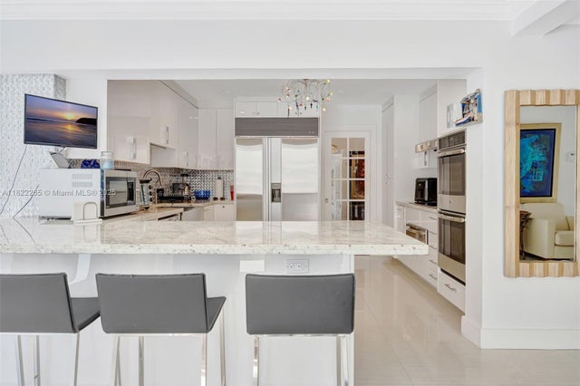 2 of 95 - 11230 Sw 69th Ct, Pinecrest, FL