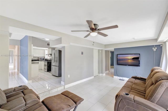 3 of 45 - 611 Carolina Ave, Fort Lauderdale, FL