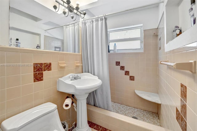 4 of 45 - 611 Carolina Ave, Fort Lauderdale, FL
