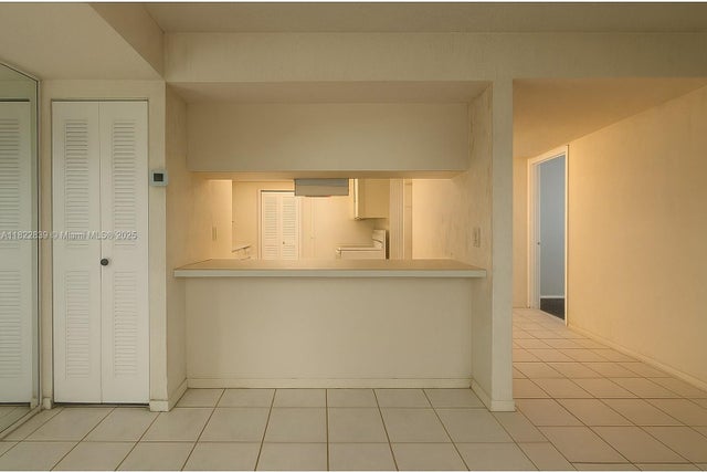 3 of 10 - 20731 Ne 4th Pl 103, Miami, FL