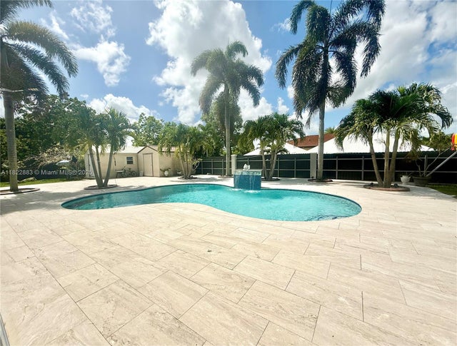 4 of 11 - 20401 Sw 317th St, Homestead, FL