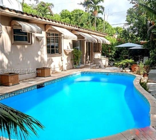 1 of 33 - 4187 S Le Jeune Rd, Miami, FL