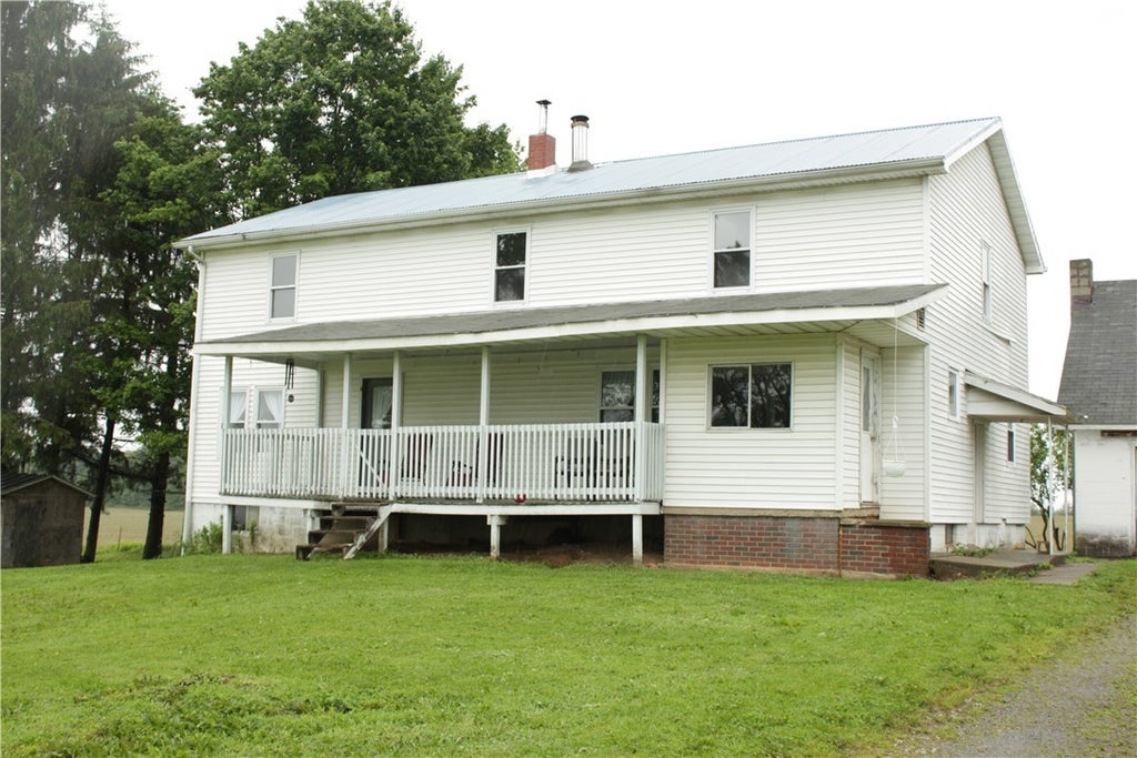 1667 District Road, Fredonia
