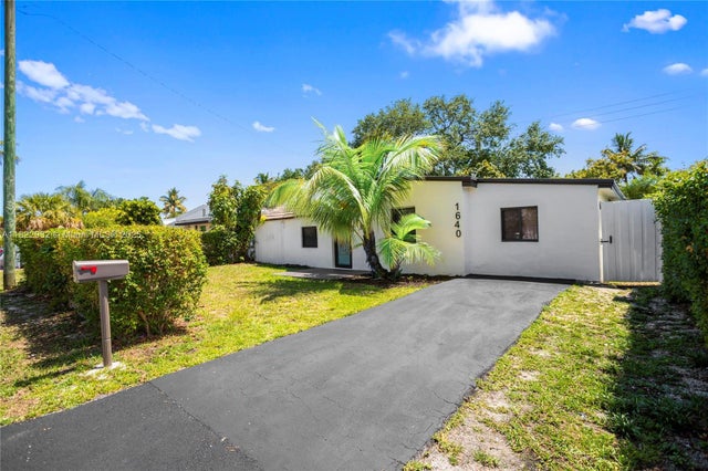 3 of 45 - 1640 Ne 183 St, North Miami Beach, FL