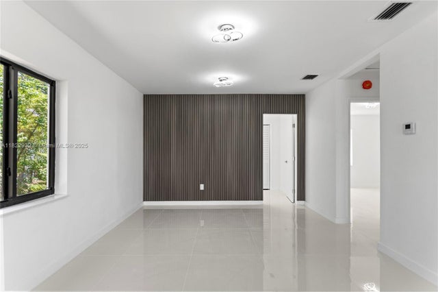 5 of 45 - 1640 Ne 183 St, North Miami Beach, FL