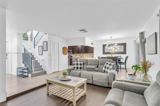 1 of 36 - 6728 Sw 140th Ct, Miami, FL