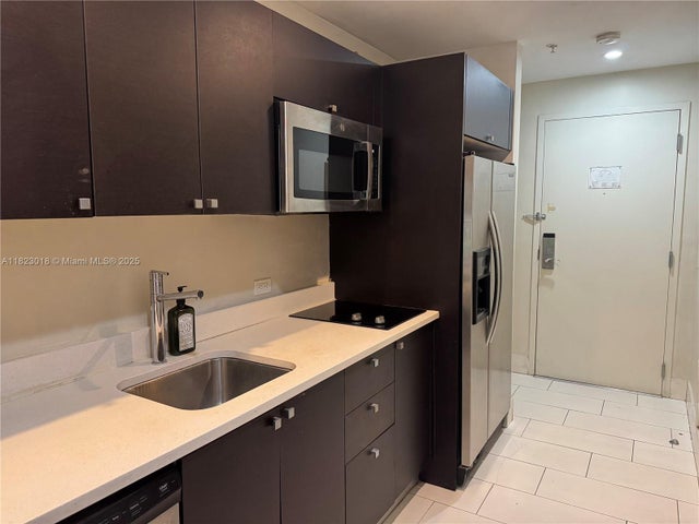 5 of 14 - 5300 Nw 87th Ave 1507, Doral, FL
