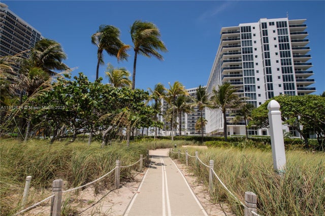 4 of 49 - 10275 Collins Ave 330, Bal Harbour, FL