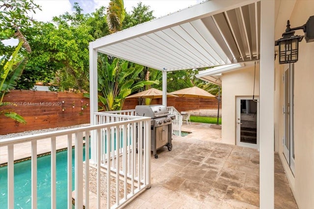 5 of 50 - 4190 Pamona Ave, Miami, FL