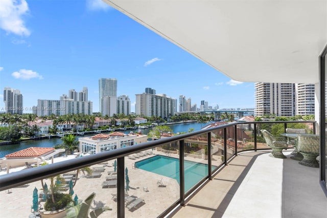1 of 27 - 19667 Turnberry Way 6-a, Aventura, FL