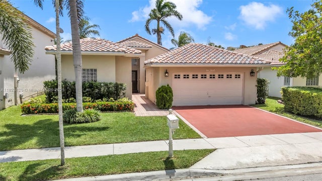 1 of 38 - 16260 La Costa Dr, Weston, FL
