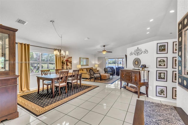 3 of 38 - 16260 La Costa Dr, Weston, FL
