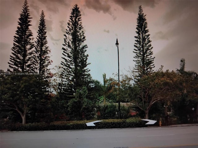 3 of 4 - 330 Nw 127th Ave, Miami, FL