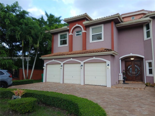1 of 32 - 13190 Nw 6th St, Miami, FL