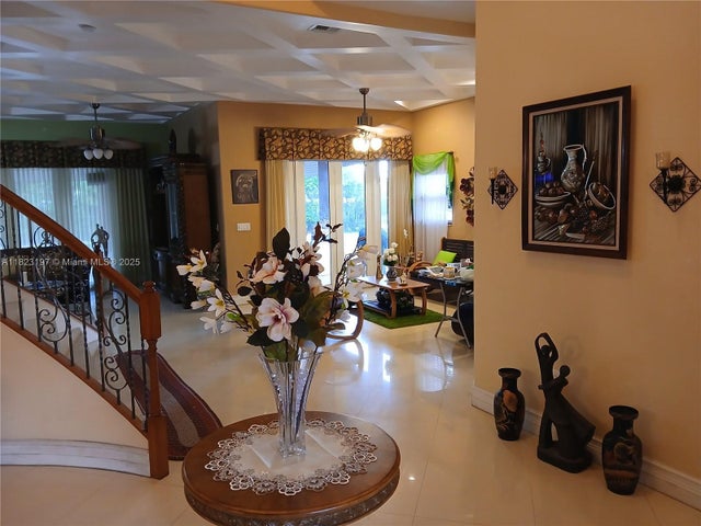 5 of 32 - 13190 Nw 6th St, Miami, FL