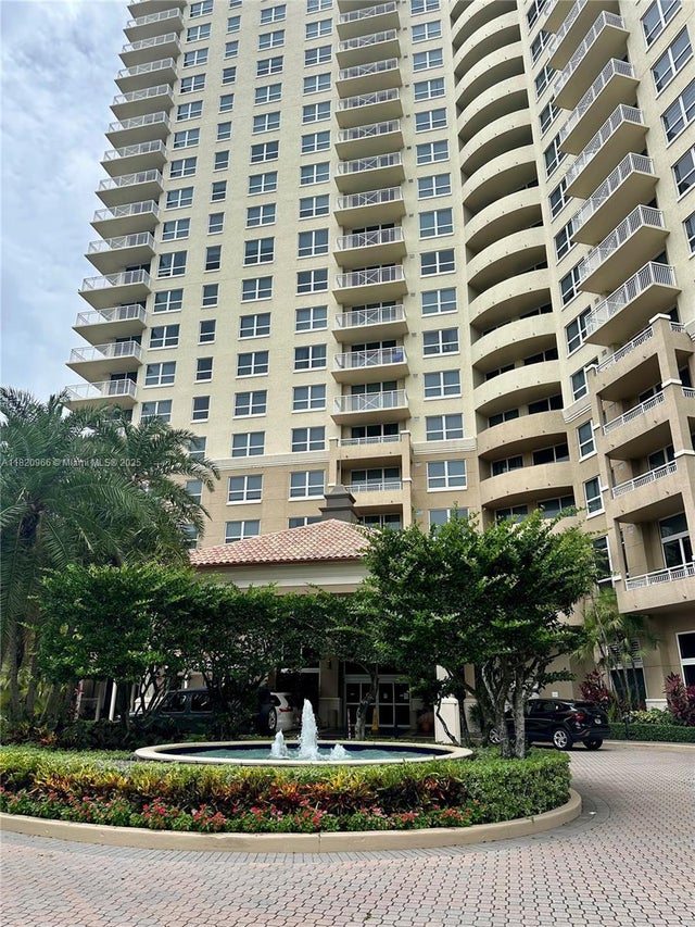 1 of 53 - 19501 W Country Club Dr 914, Aventura, FL