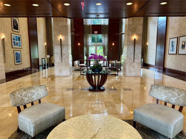 4 of 53 - 19501 W Country Club Dr 914, Aventura, FL